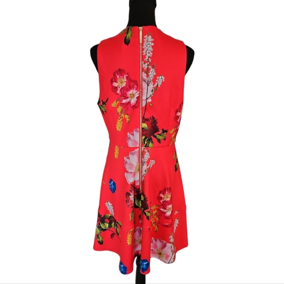 TED BAKER London Red Sleeveless Floral V- Neck Fit & Flare Dress Size 4 - Picture 3 of 10
